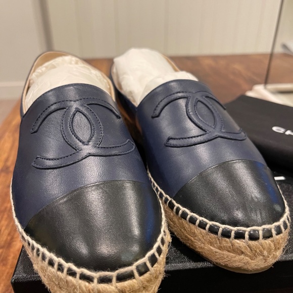 Chanel Navy Espadrilles - Picture 3 of 9
